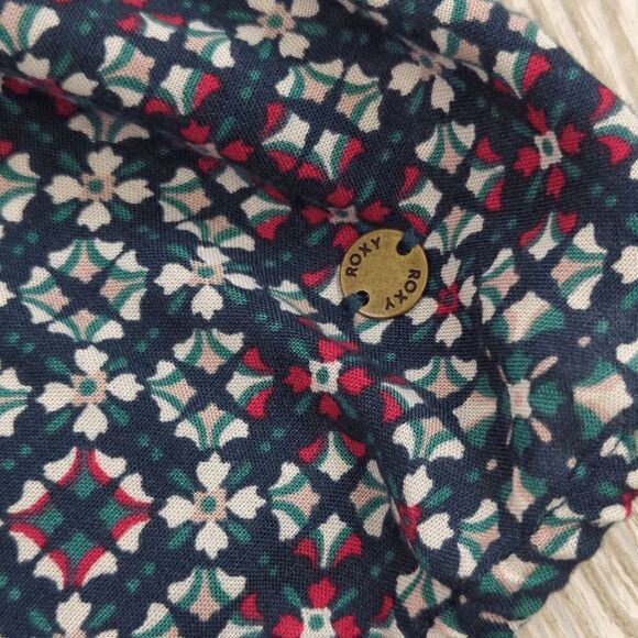 Roxy Mosaic Tile Print Ruffle Cami Top Size XL Blue and Red Removeable Straps - Picture 5 of 8